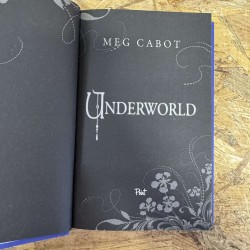 ***Underworld - Meg Cabot...